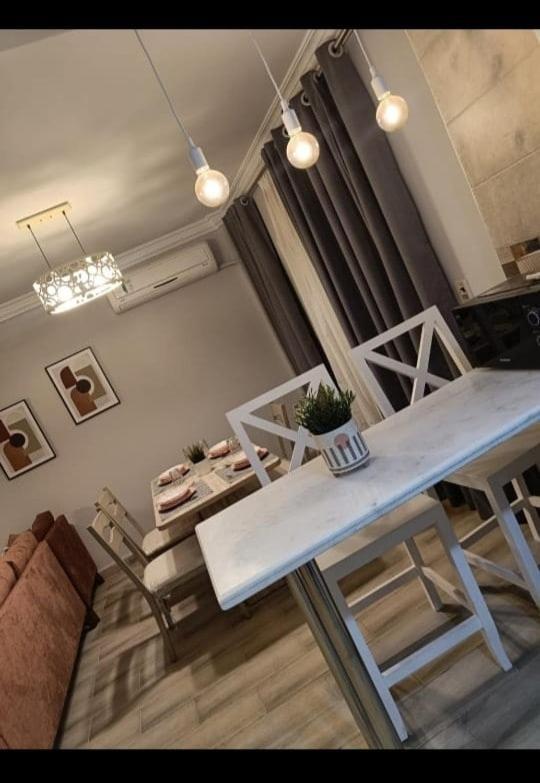 Mero & Moka's Cozy Corner